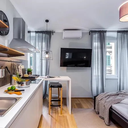 Adria Square Apartament Rijeka