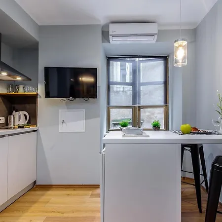 Appartement Adria Square *