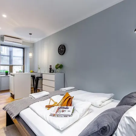 Adria Square Appartement *