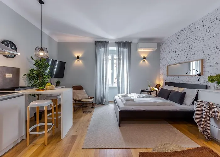 Adria Square Appartement