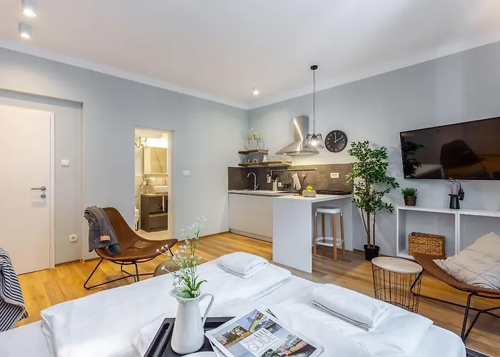 Adria Square Appartement