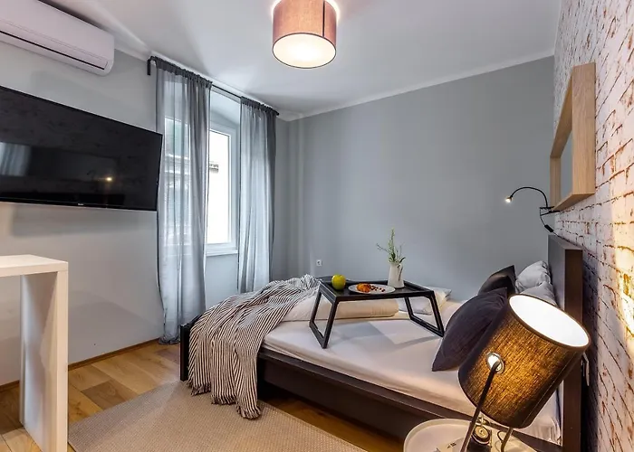 Adria Square Appartement