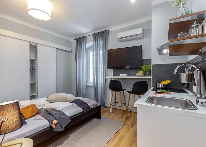 Appartement Adria Square Rijeka